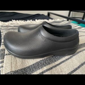 Slip Resistant Crocs. Size 9. Worn once.